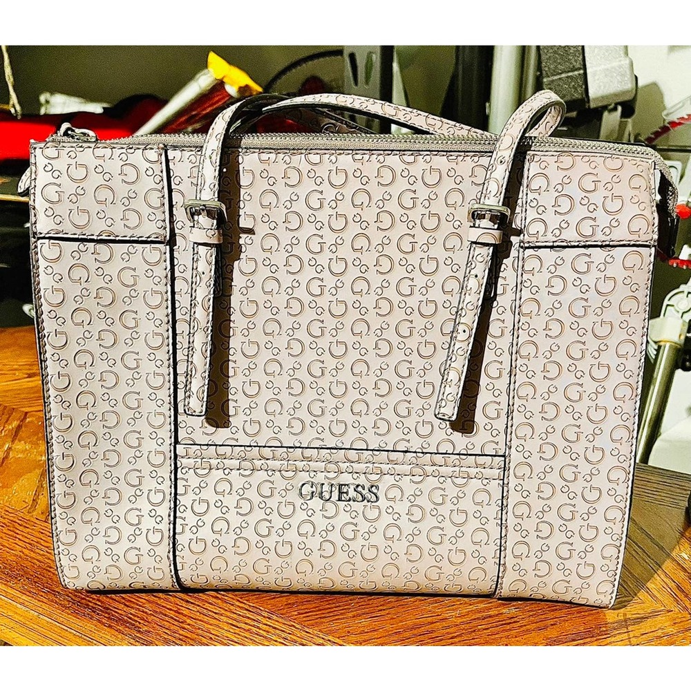 GUESS pink blush monogram purse